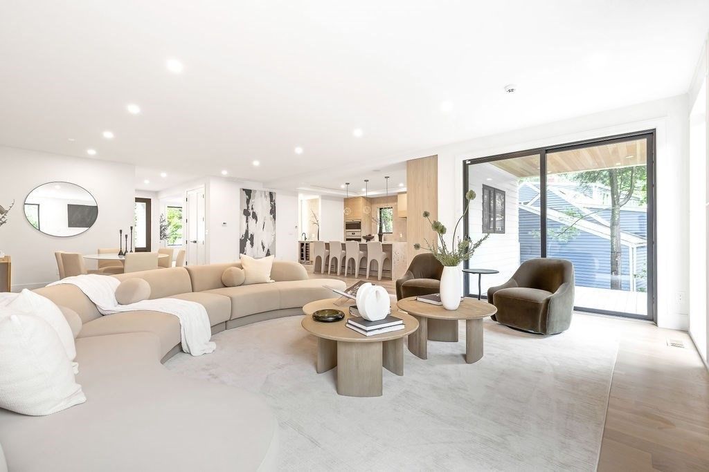 Dining room, Interior, Living room, Pendant Lights, Recessed Lighting, Wood Texture Flooring