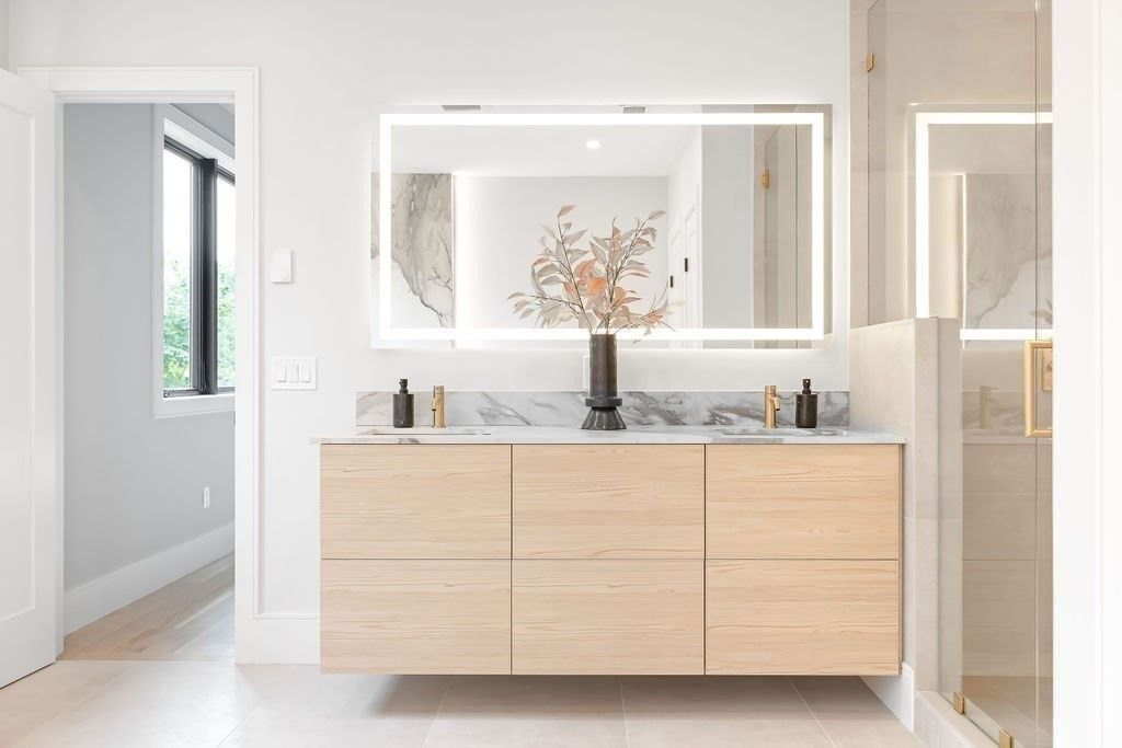 Bathroom, Dual Sink Vanities, Interior, Marble Walls