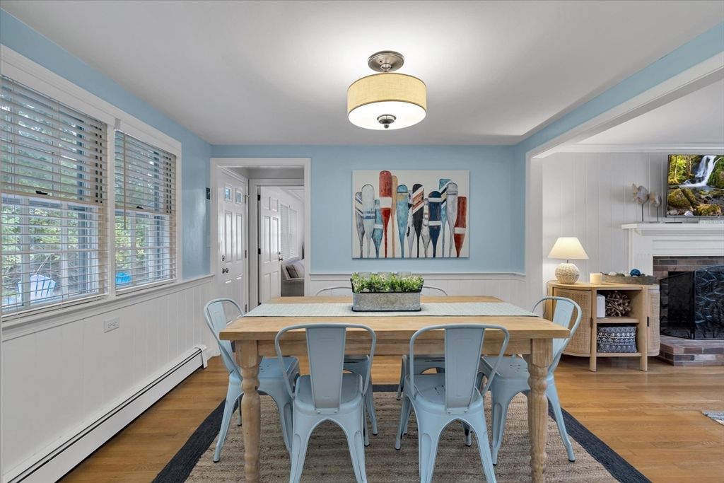 Dining room, Fireplace, Interior, Wood Texture Flooring