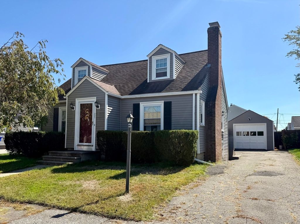 Detached Garage, Exterior, Facade, Cape Cod