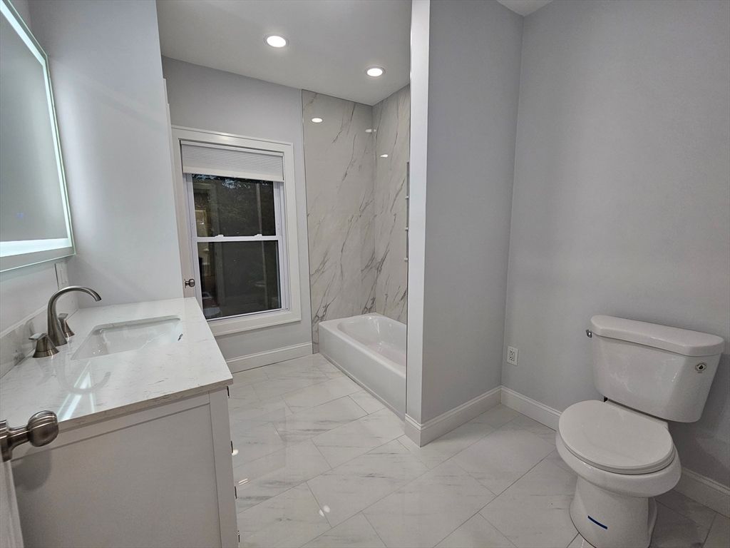 Bathroom, Interior, Marble, Marble Walls, Recessed Lighting