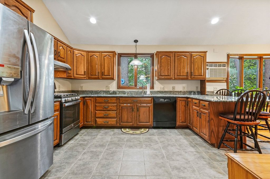 Interior, Kitchen, Pendant Lights, Recessed Lighting