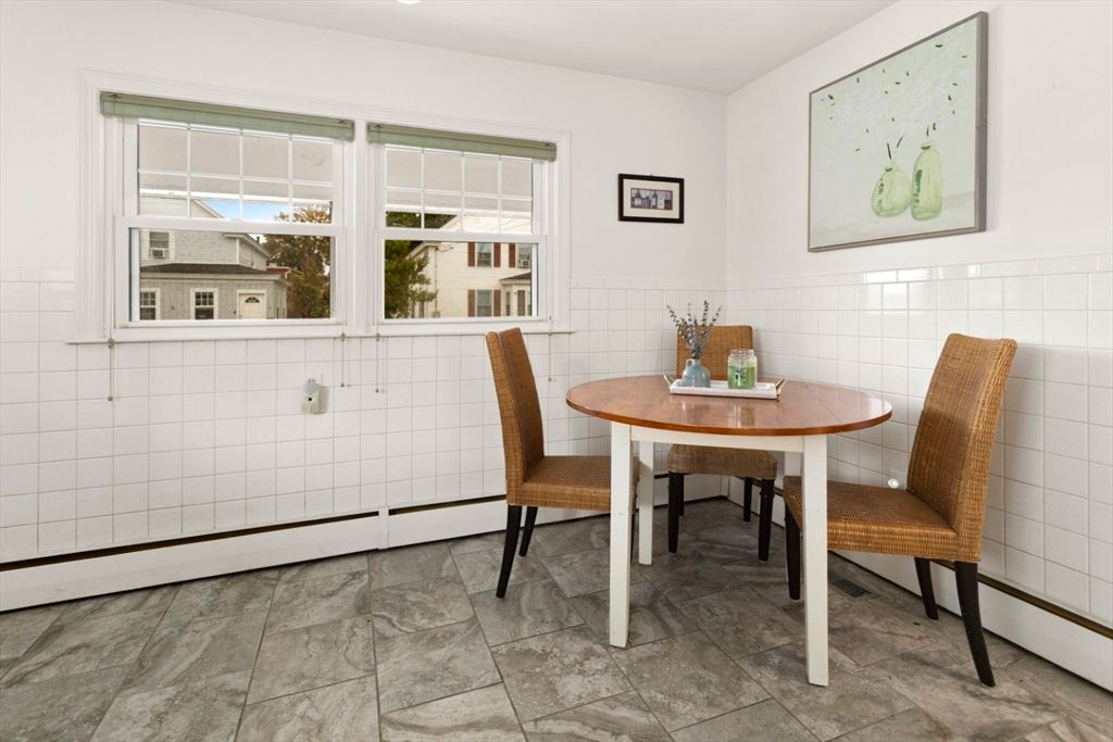 Dining room, Interior
