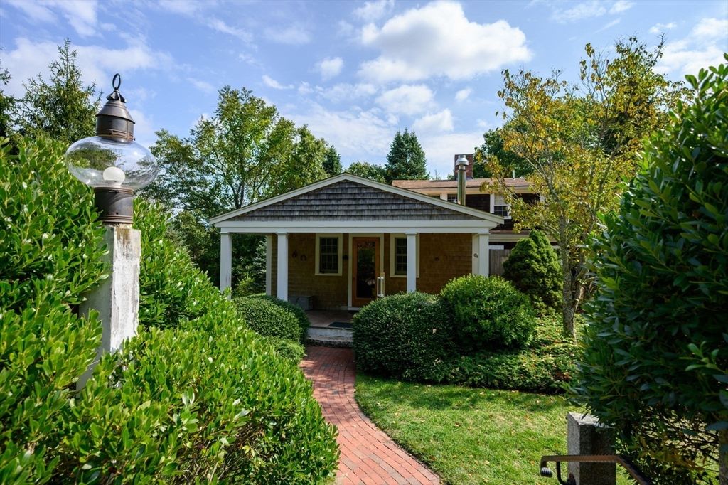 Backyard, Exterior, Facade, Brick Facade, None