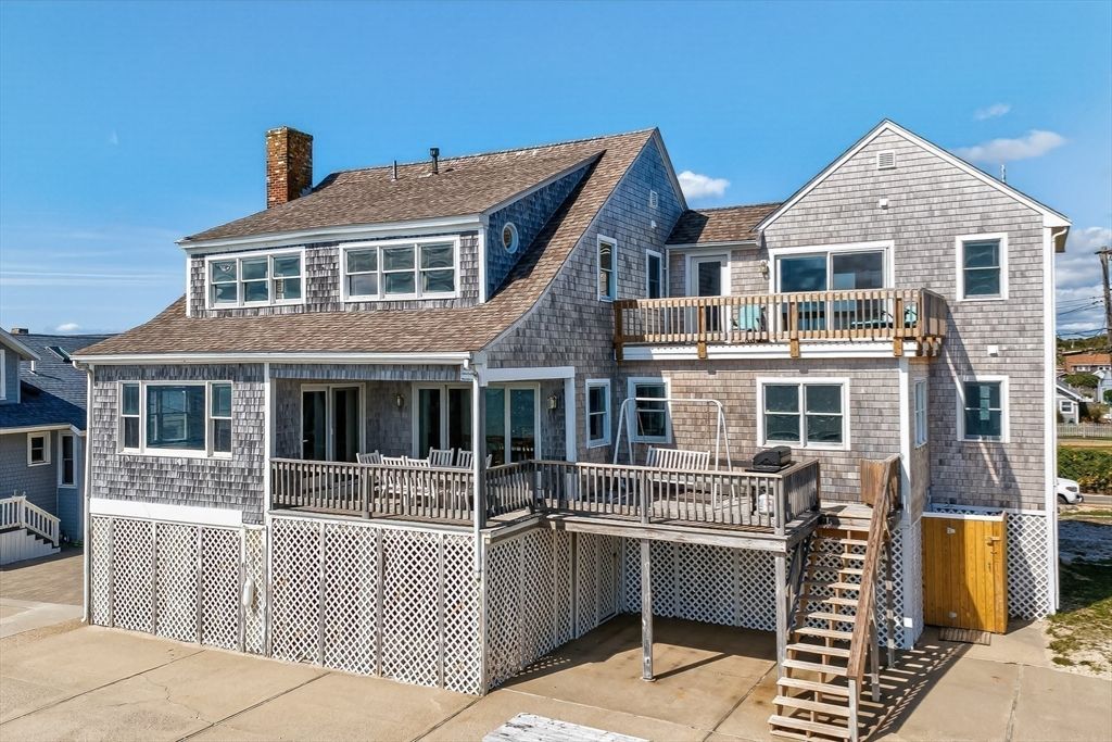 Exterior, Facade, Rowhouse