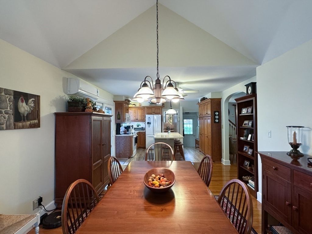 Chandelier, Dining room, Interior, Kitchen, Stainless Steel Appliances, Wood Texture Flooring