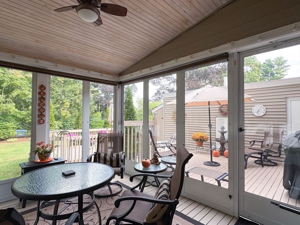Dining room, Interior, Sun Room
