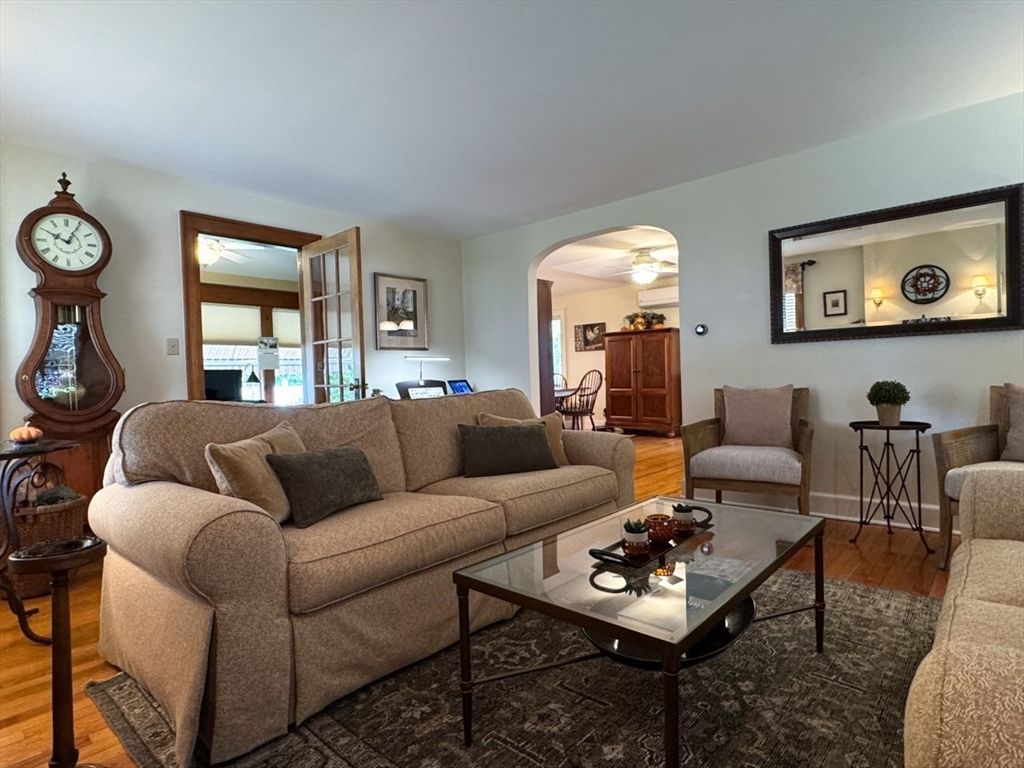 Dining room, Interior, Living room, Wood Texture Flooring