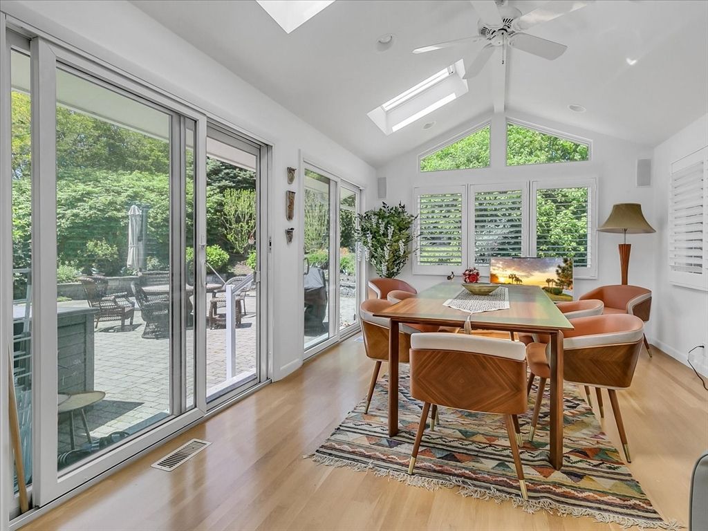 Dining room, Interior, Recessed Lighting, Wood Texture Flooring