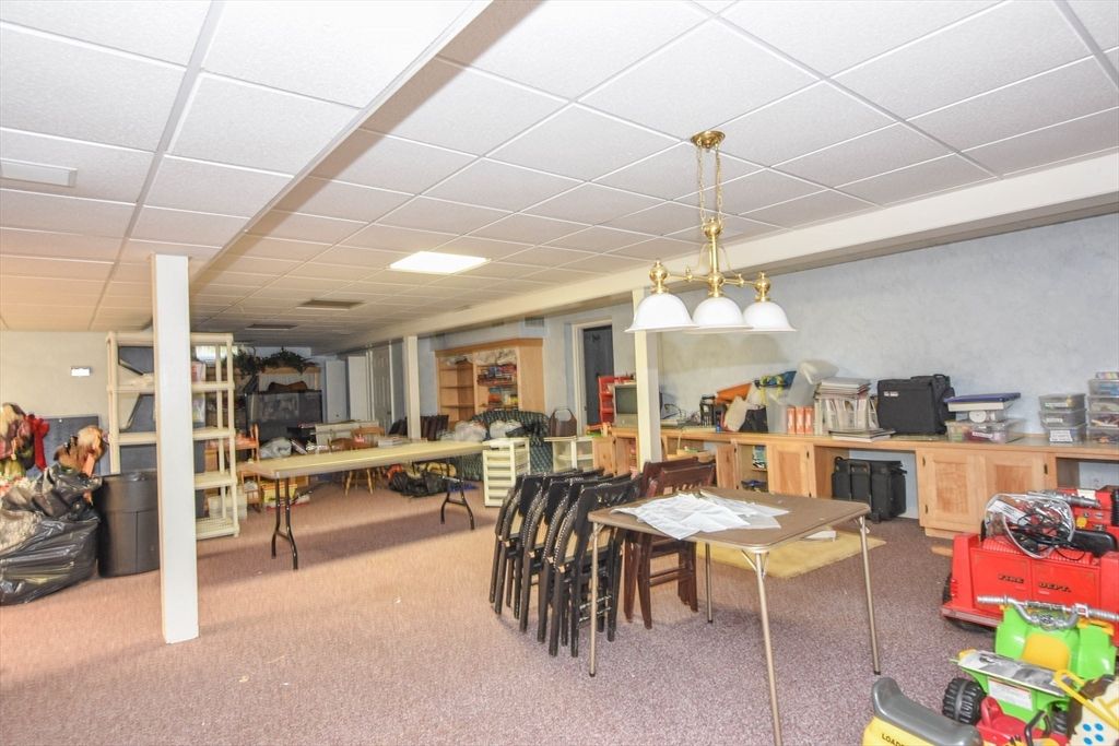 Dining room, Interior, Pendant Lights, Recessed Lighting