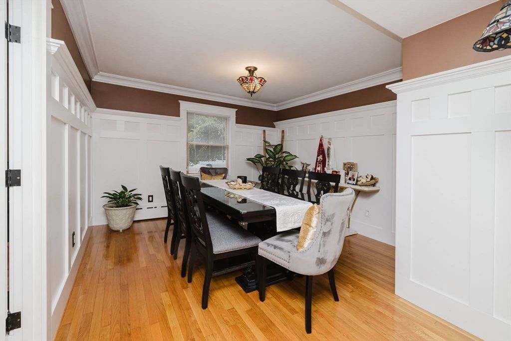 Dining room, Interior, Wood Texture Flooring