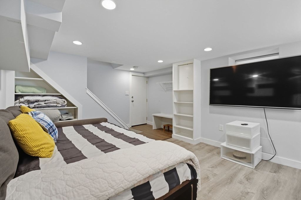 Bedroom, Interior, Recessed Lighting, Wood Texture Flooring