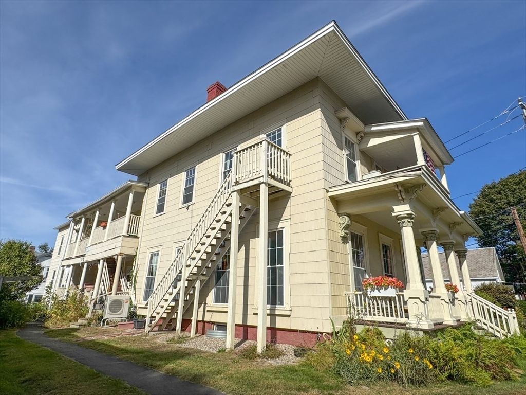 Exterior, Facade, Queen Anne Victorian