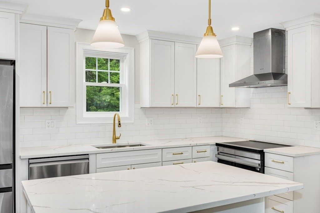 Interior, Kitchen, Pendant Lights, Recessed Lighting, Stainless Steel Appliances