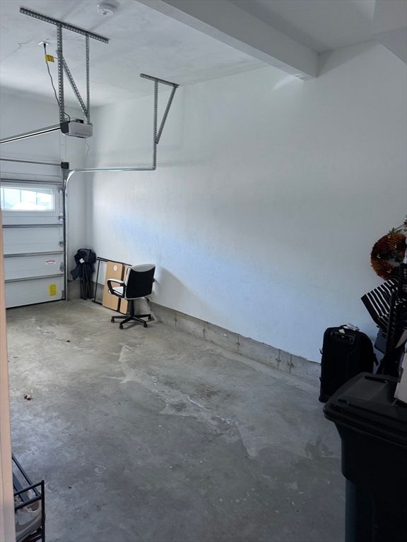 Garage, Interior