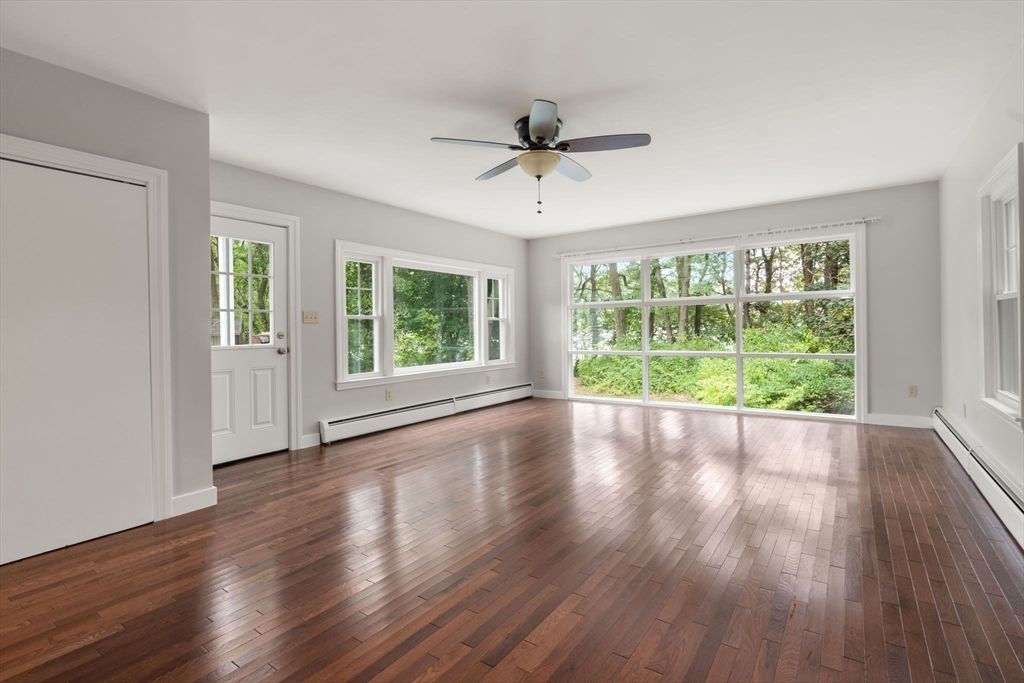 Empty room, Interior, Wood Texture Flooring