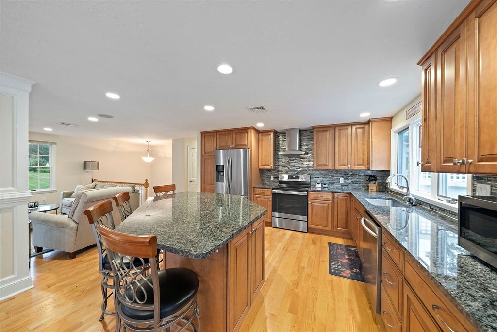 Interior, Kitchen, Living room, Pendant Lights, Recessed Lighting, Stainless Steel Appliances, Wood Texture Flooring