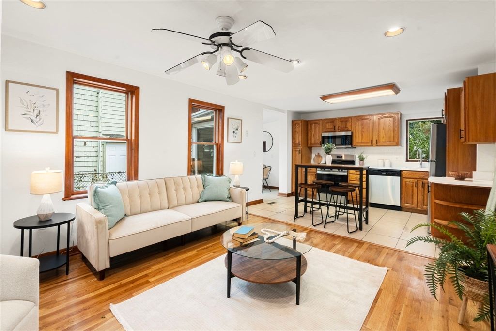 Dining room, Interior, Kitchen, Living room, Recessed Lighting, Wood Texture Flooring