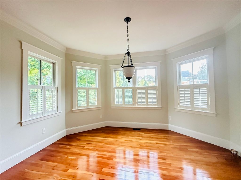 Empty room, Interior, Pendant Lights, Wood Texture Flooring
