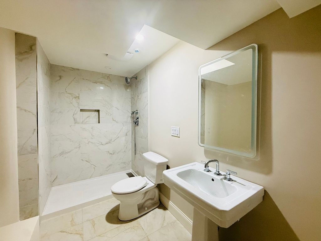 Bathroom, Interior, Marble Walls, Recessed Lighting