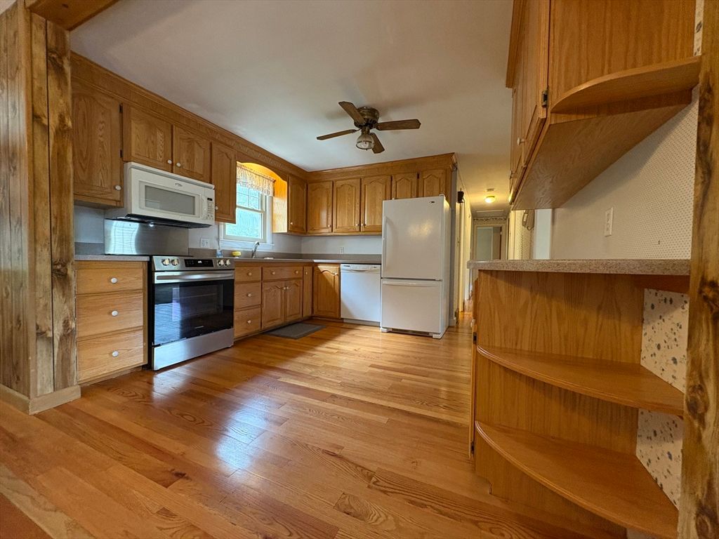 Interior, Kitchen, Wood Texture Flooring
