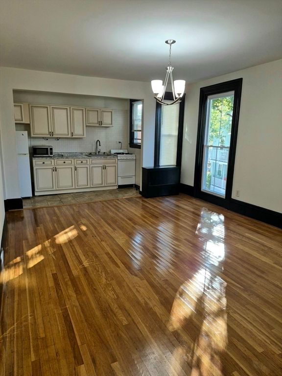Chandelier, Interior, Kitchen, Pendant Lights, Wood Texture Flooring