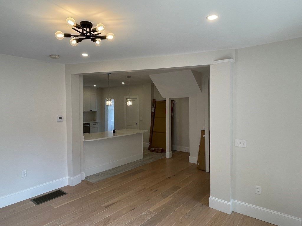 Interior, Pendant Lights, Recessed Lighting, Wood Texture Flooring