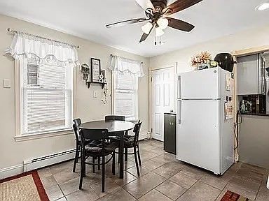 Dining room, Interior, Kitchen, Recessed Lighting