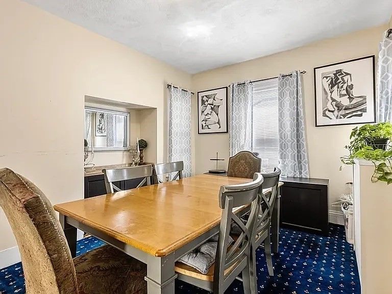 Dining room, Interior