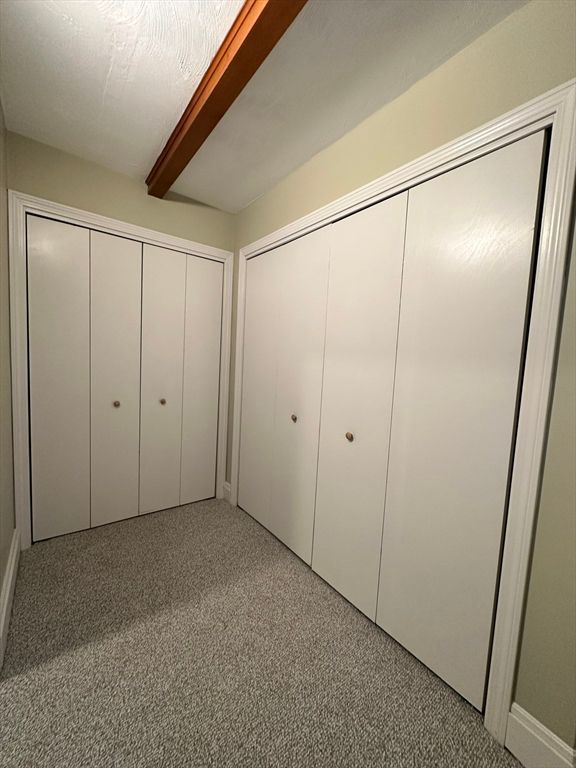 Empty room, Interior, Wooden Beams