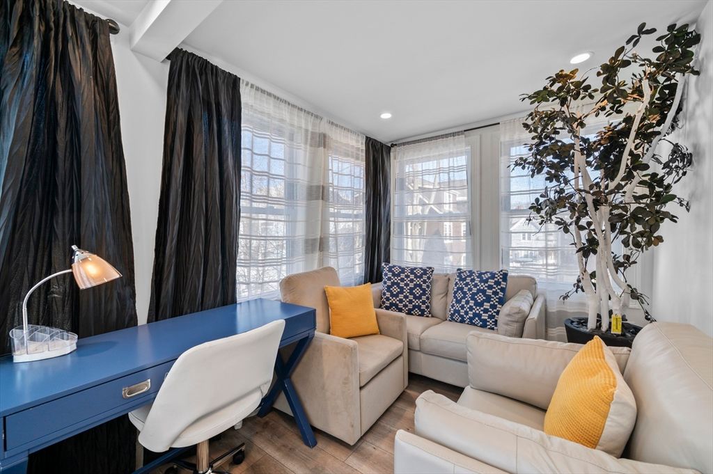 Home Office, Interior, Living room, Recessed Lighting, Wood Texture Flooring