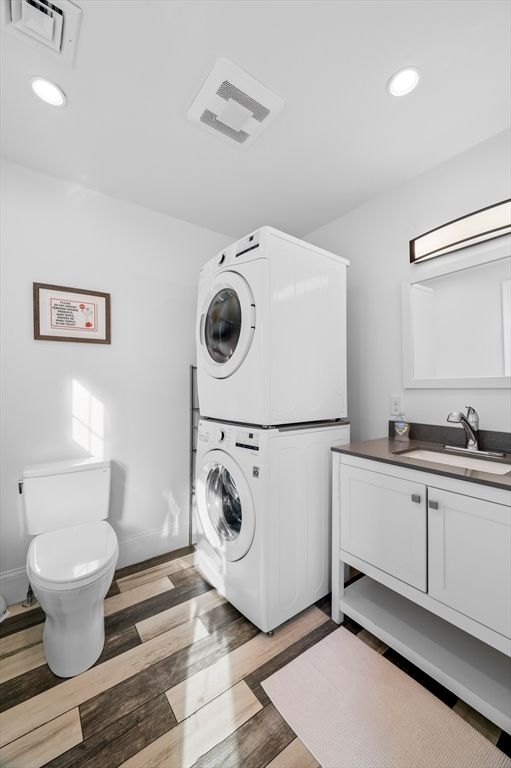 Interior, Recessed Lighting, Utility Closets, Washer, Wood Texture Flooring