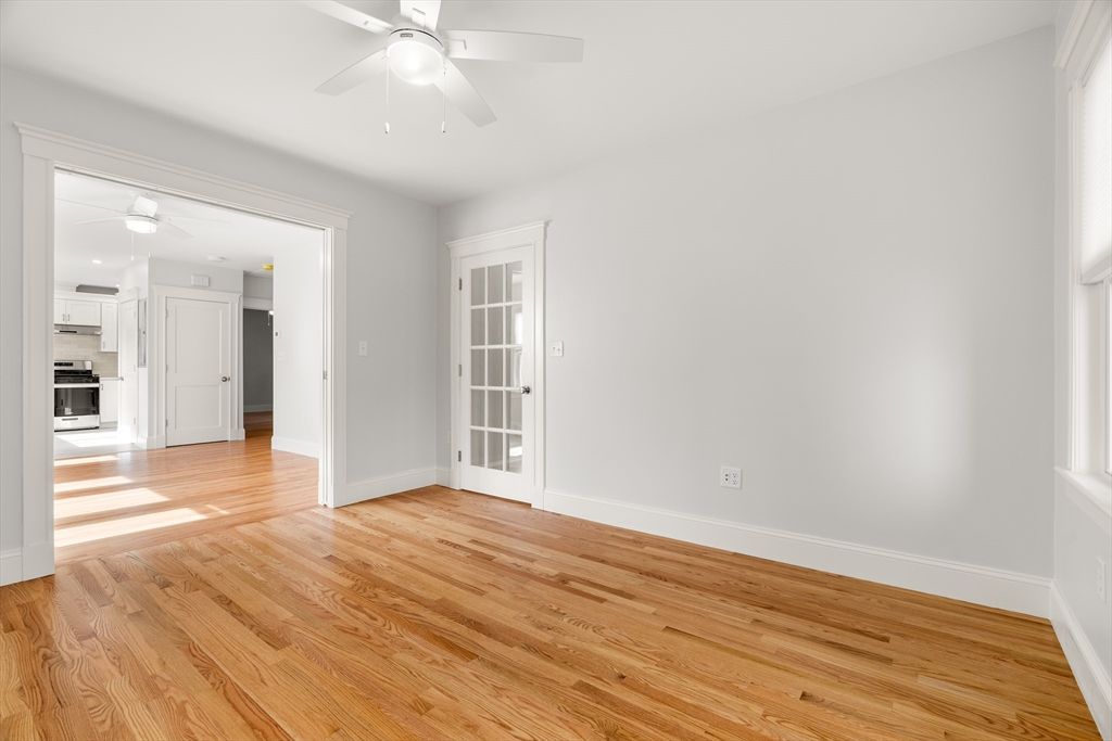 Empty room, Interior, Kitchen, Recessed Lighting, Wood Texture Flooring