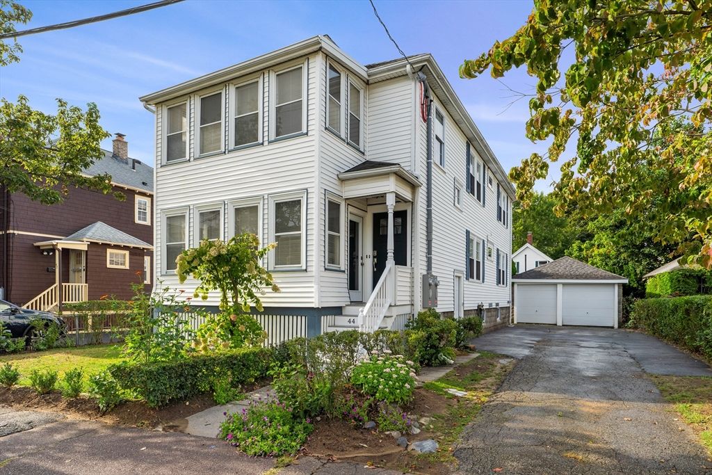 Detached Garage, Exterior, Facade, Queen Anne Victorian