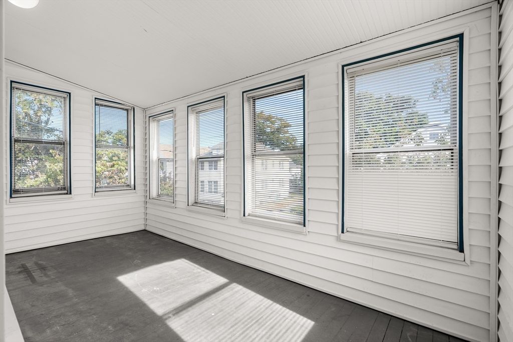 Empty room, Interior, Sun Room
