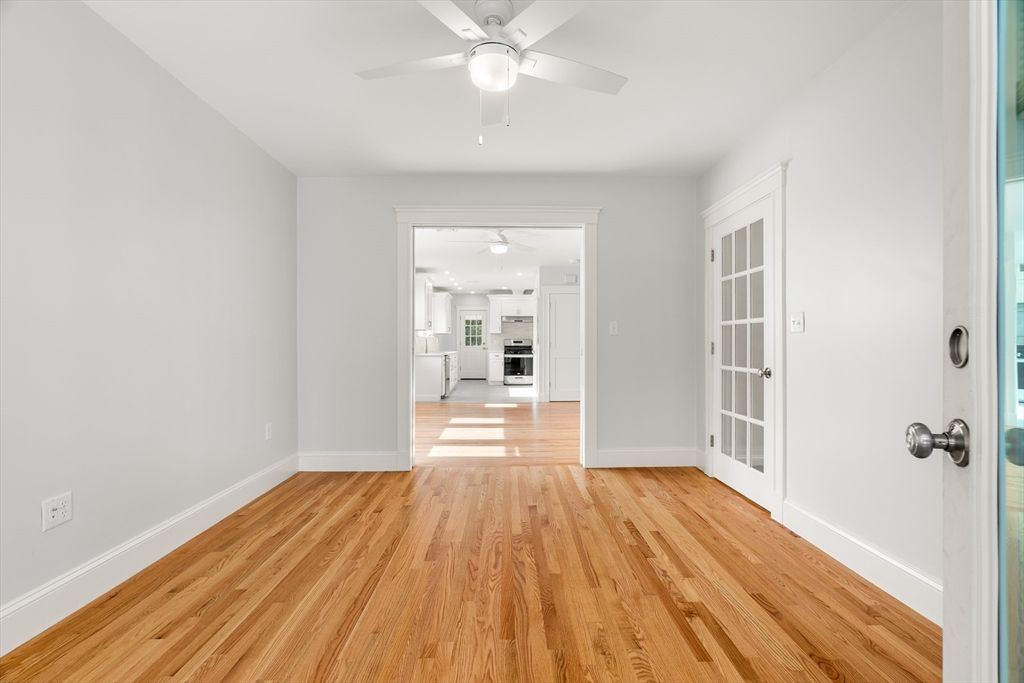Empty room, Interior, Kitchen, Wood Texture Flooring