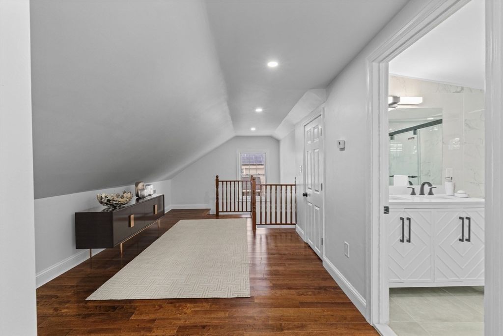 Bathroom, Interior, Recessed Lighting, Wood Texture Flooring