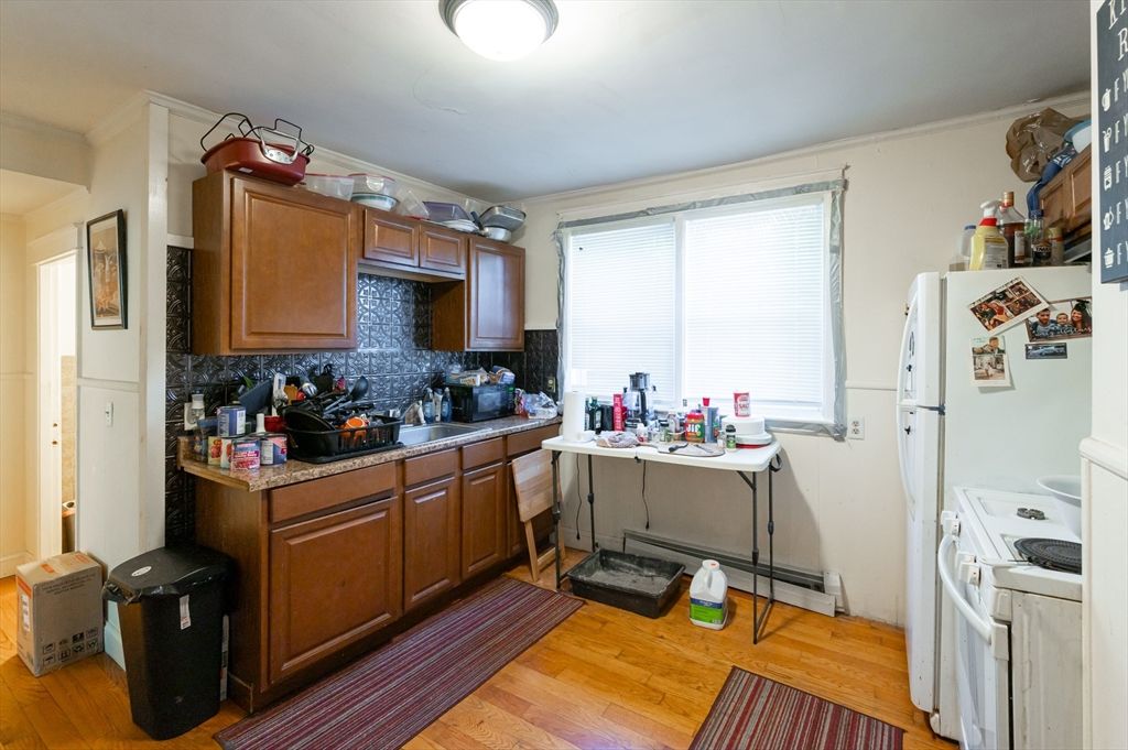 Interior, Kitchen, Wood Texture Flooring
