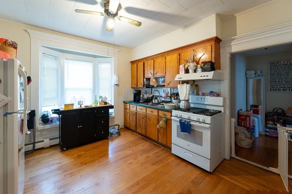 Interior, Kitchen, Wood Texture Flooring