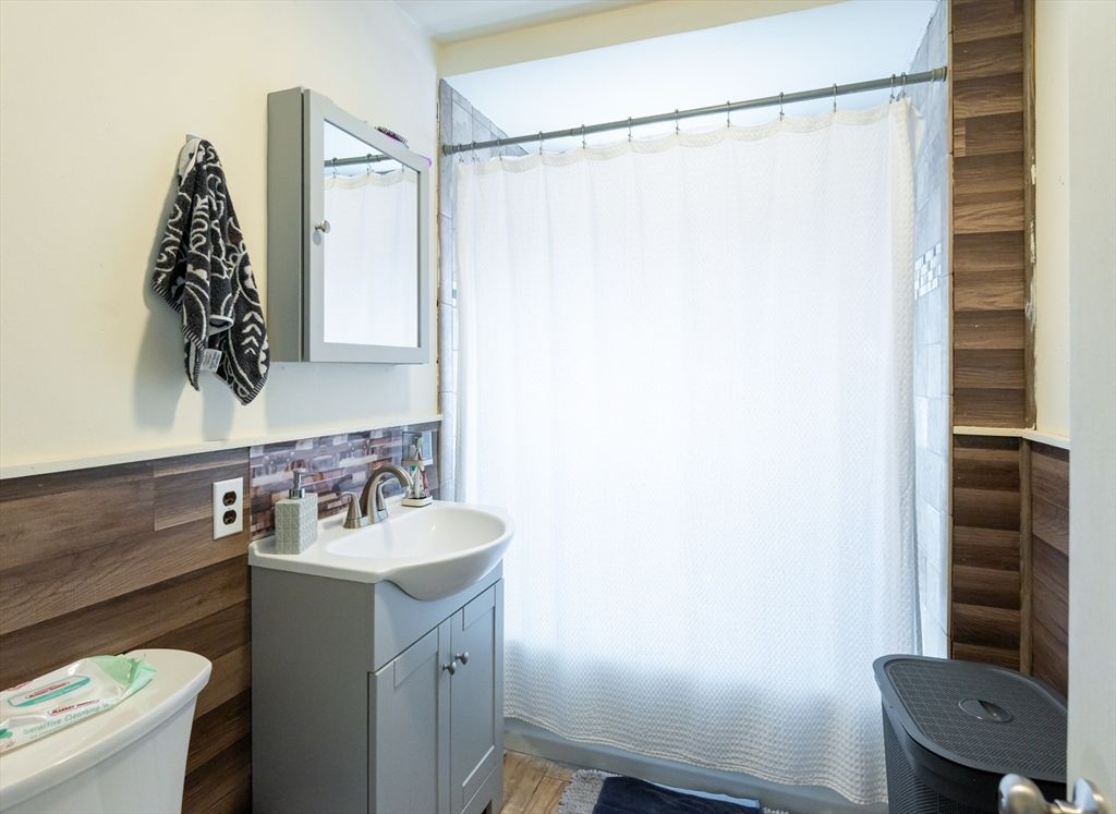 Bathroom, Interior, Wood Texture Flooring