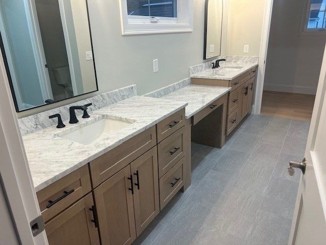 Bathroom, Dual Sink Vanities, Interior, Wood Texture Flooring