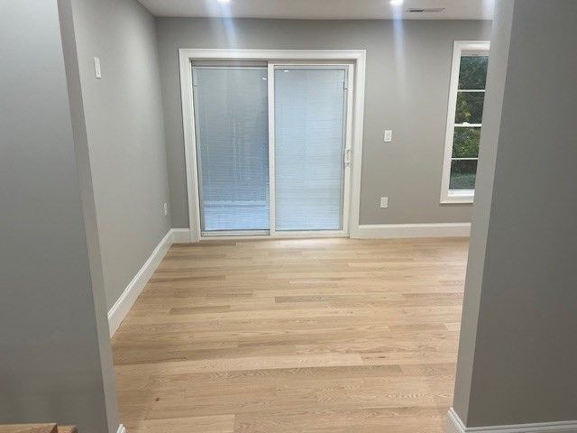 Empty room, Interior, Recessed Lighting, Wood Texture Flooring