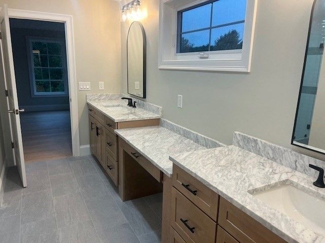 Bathroom, Dual Sink Vanities, Interior