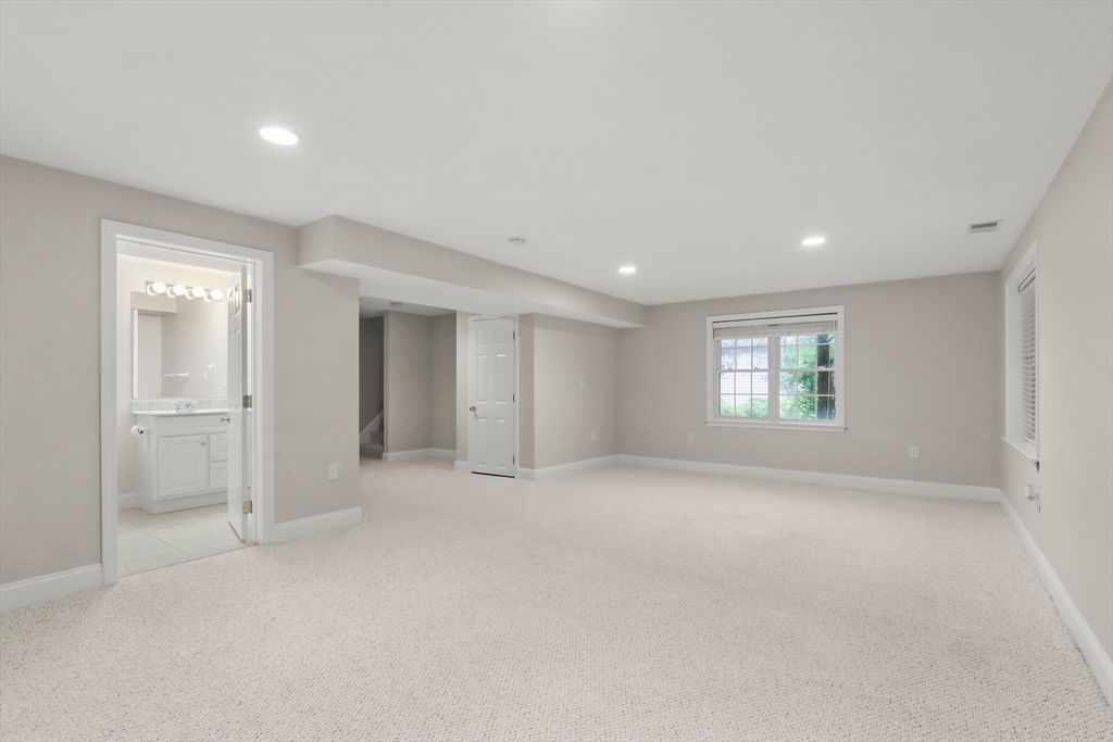Bathroom, Empty room, Interior, Recessed Lighting