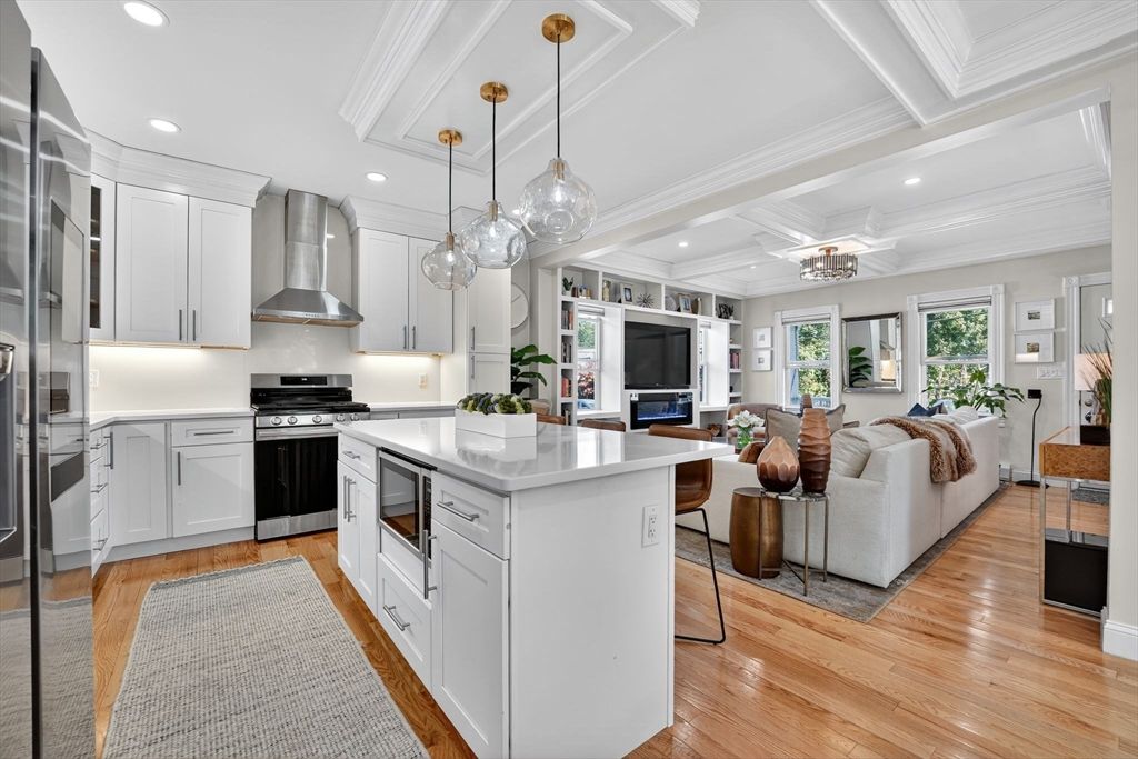 Interior, Kitchen, Living room, Pendant Lights, Recessed Lighting, Stainless Steel Appliances, Wood Texture Flooring