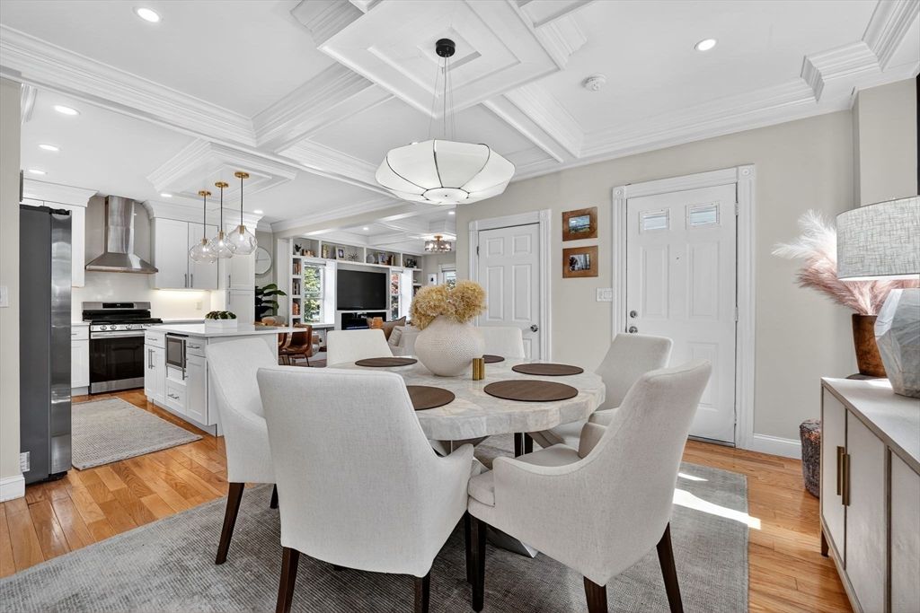 Dining room, Interior, Kitchen, Pendant Lights, Recessed Lighting, Stainless Steel Appliances, Wood Texture Flooring