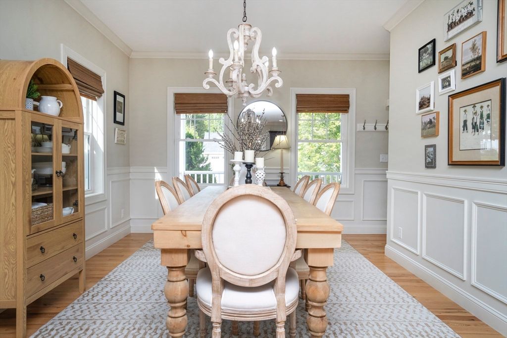 Chandelier, Dining room, Interior, Wood Texture Flooring