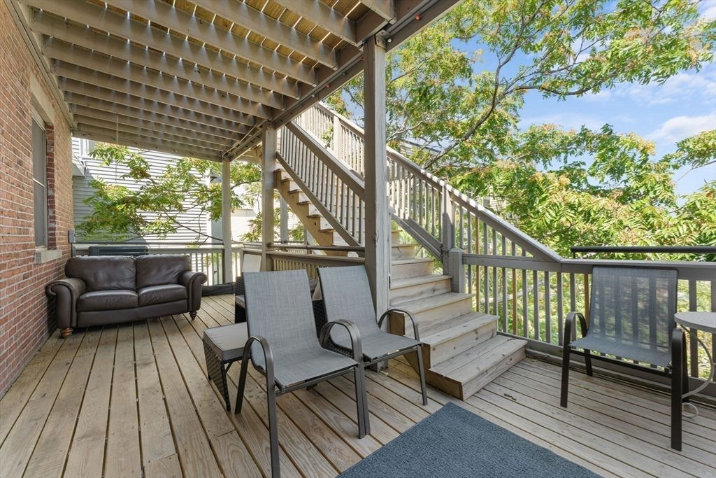 Exterior, Wood Texture Flooring