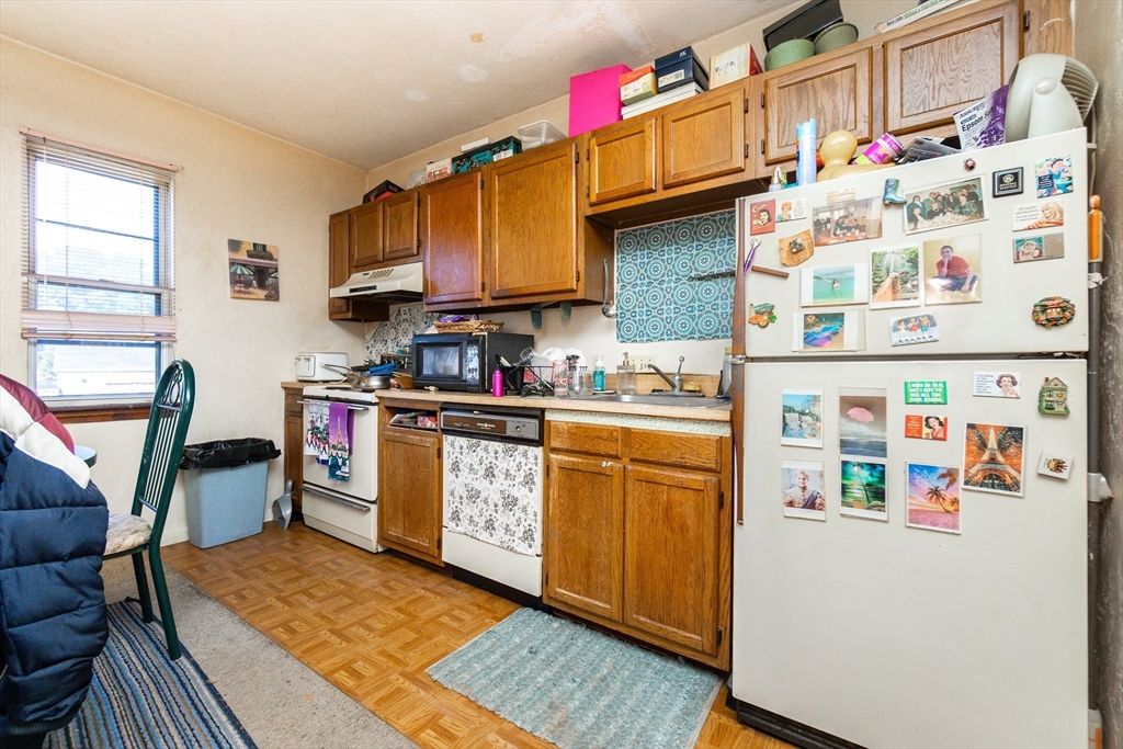 Interior, Kitchen, Wood Texture Flooring