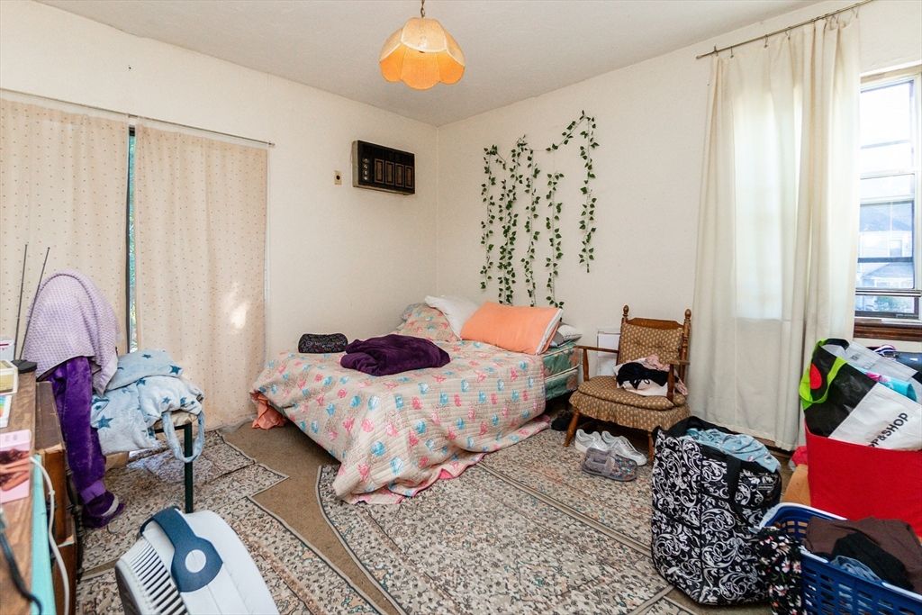 Bedroom, Interior, Pendant Lights
